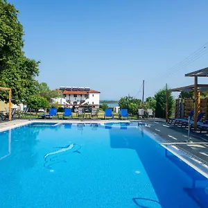 https://villa-vasiliadi.hotelschalkidiki.net