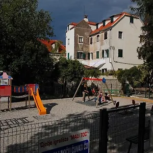 Apartment Happy, Split